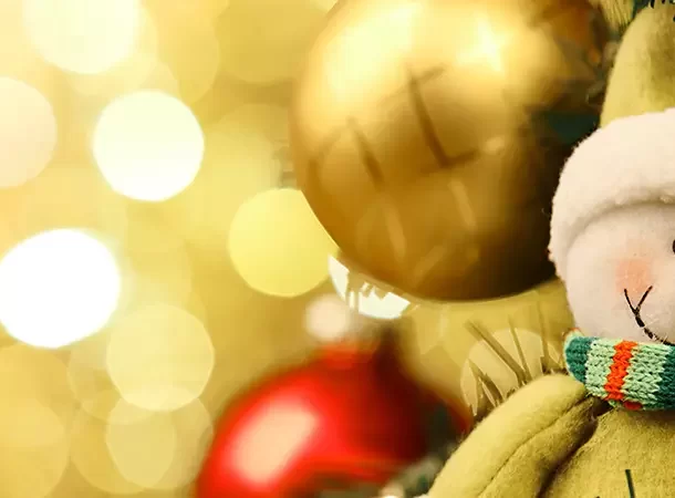 Поздравляем с Новым годом и Рождеством!